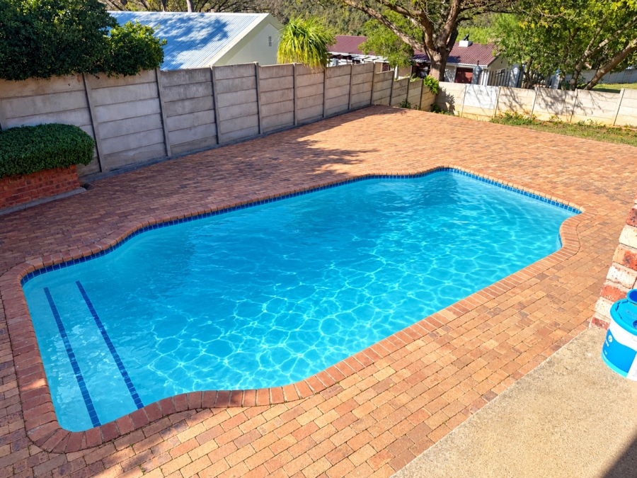 3 Bedroom Property for Sale in Die Wingerd Western Cape